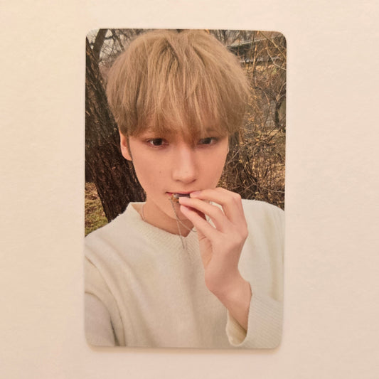 TXT minisode 3: TOMORROW UNIVERSAL MUSIC STORE HUENINGKAI Photocard