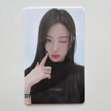 Load image into Gallery viewer, LE SSERAFIM UNFORGIVEN Weverse Gift Photocards
