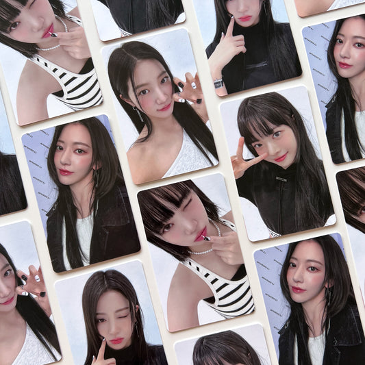 LE SSERAFIM UNFORGIVEN Weverse Gift Photocards