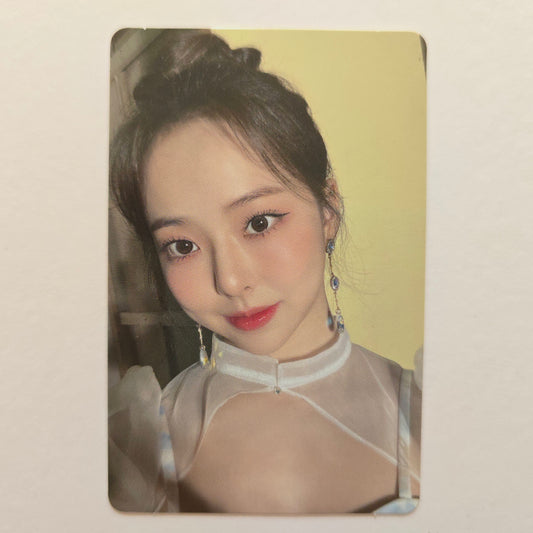 LOONA Flip That! Vivi Photocard