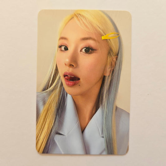 TWICE CHAEYOUNG FORMULA OF LOVE: O+T=＜3 PHOTOCARD