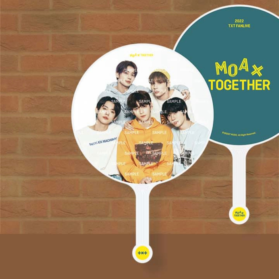 TXT MOA X TOGETHER Yeonjun Picket | UK Kpop Album ShopTXT MOA X TOGETHER Group Picket | UK Kpop Album Shop