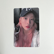 Load image into Gallery viewer, LOONA Tour LOONATHEWORLD SEOUL Trading Photo Cards | UK Kpop Store
