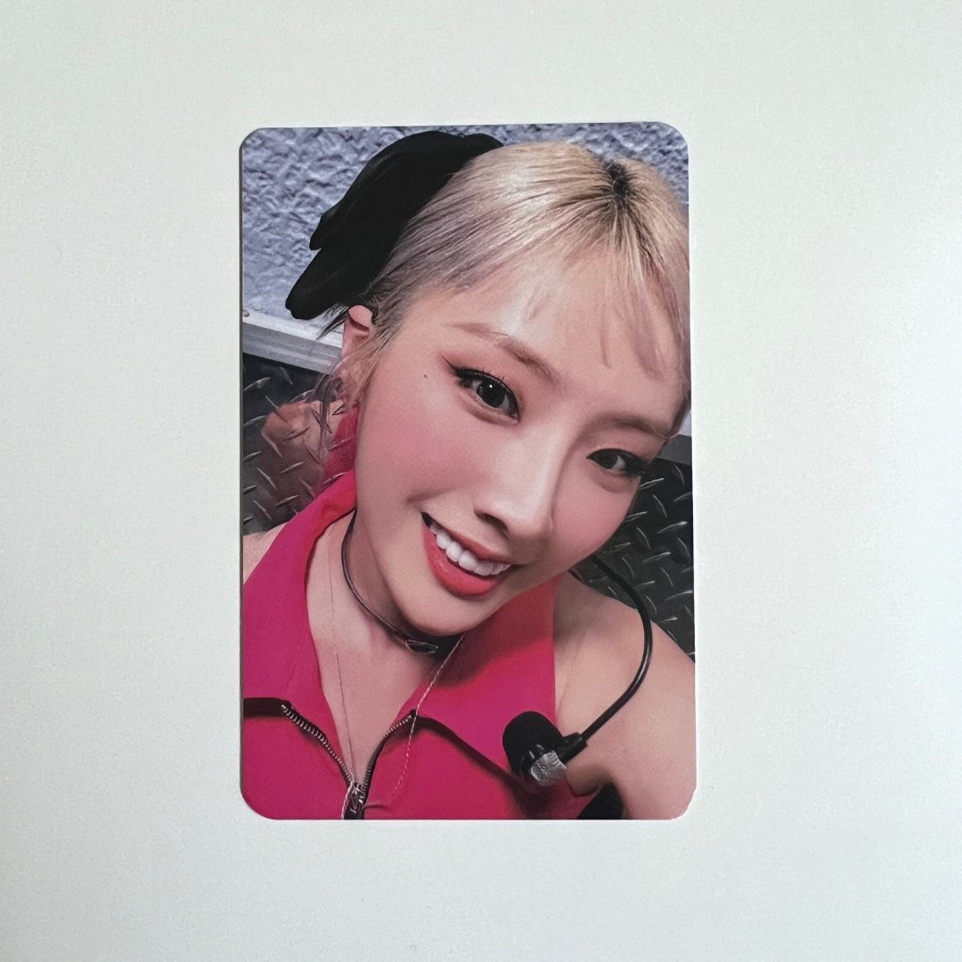 LOONA Tour LOONATHEWORLD SEOUL Trading Photo Cards | UK Kpop Store