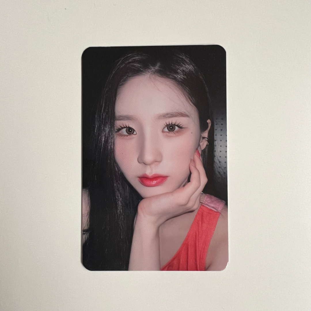 LOONA Tour LOONATHEWORLD SEOUL Trading Photo Cards | UK Kpop Store