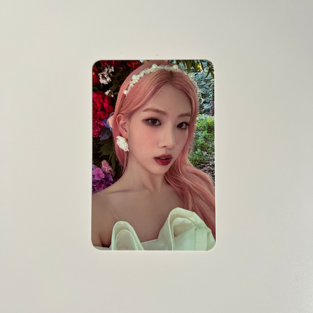 LOONA FLIP THAT POB Photocards | UK Kpop Store