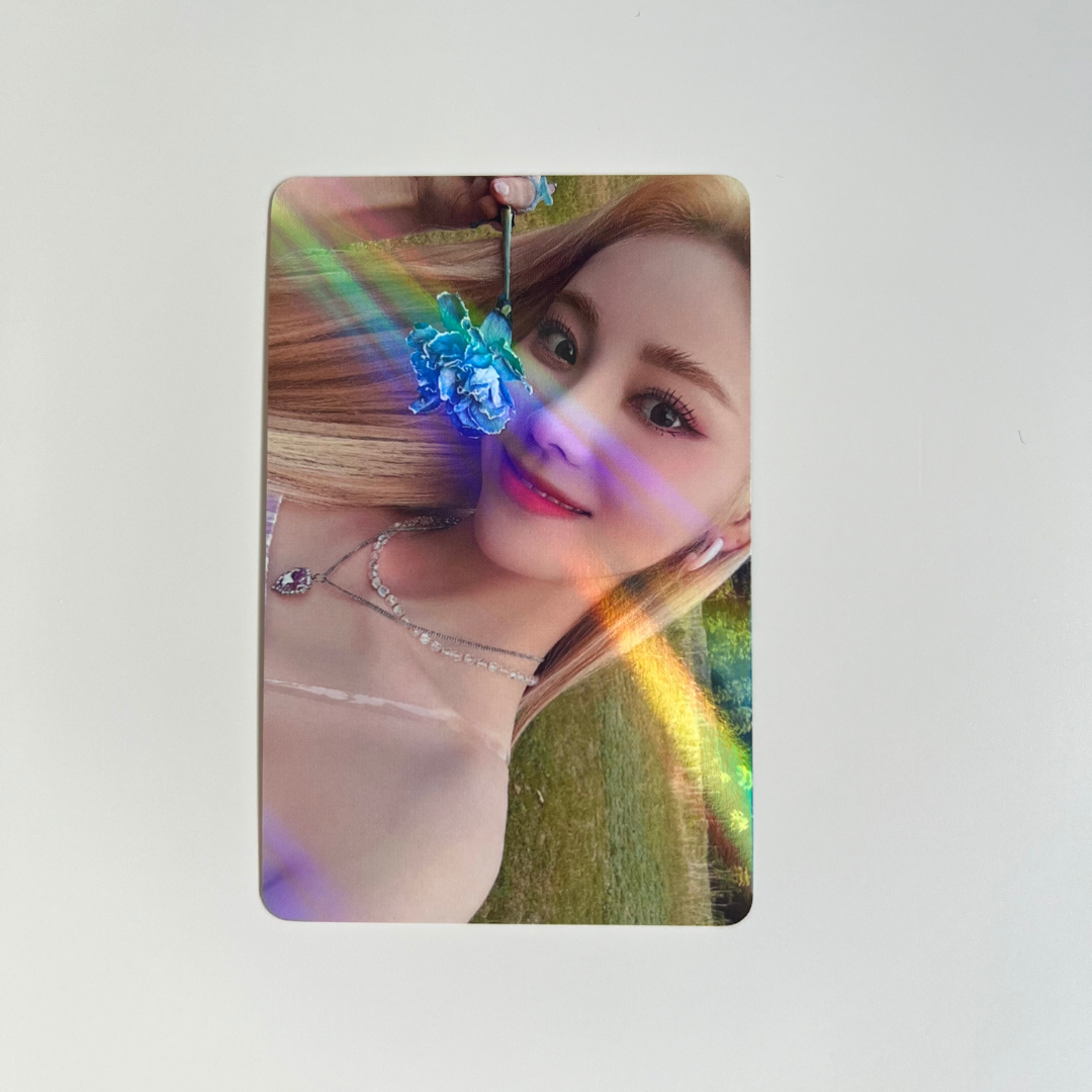 LOONA FLIP THAT POB Photocards | UK Kpop Store